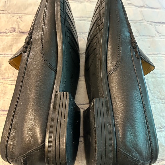 COLE HAAN MENS BLACK LEATHER SLIP ON LOAFERS SIZE 9.5M - Picture 12 of 12